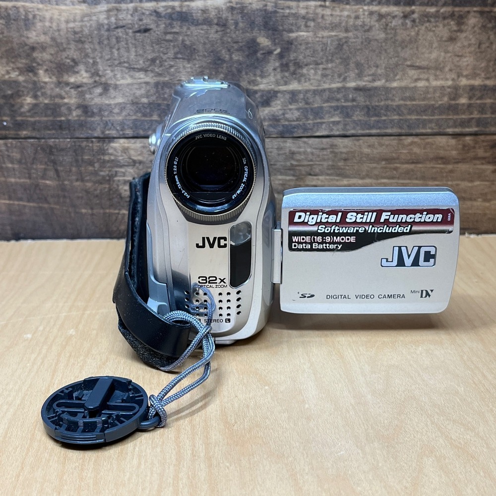 JVC MiniDV Digital Video Camera Silver 32x Optical Zoom 900x Digital Camcorder